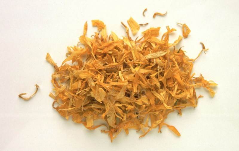 Dried marigold