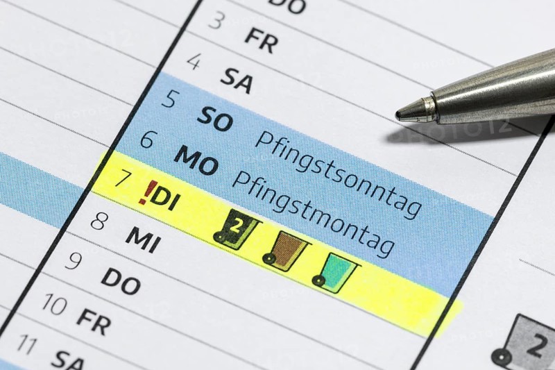 Annual calendar for waste disposal