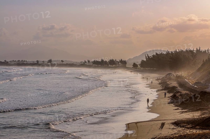 Hazy light over the beach of Fort Dauphin
