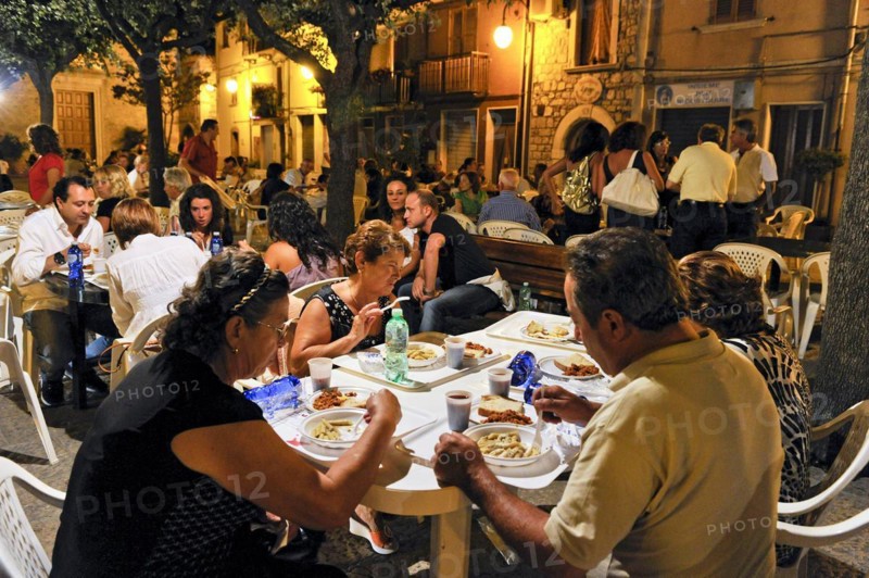 Eating pasta together