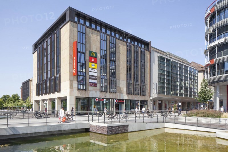 Berliner Platz with Holstenfleet and Holstenstrasse pedestrian zone