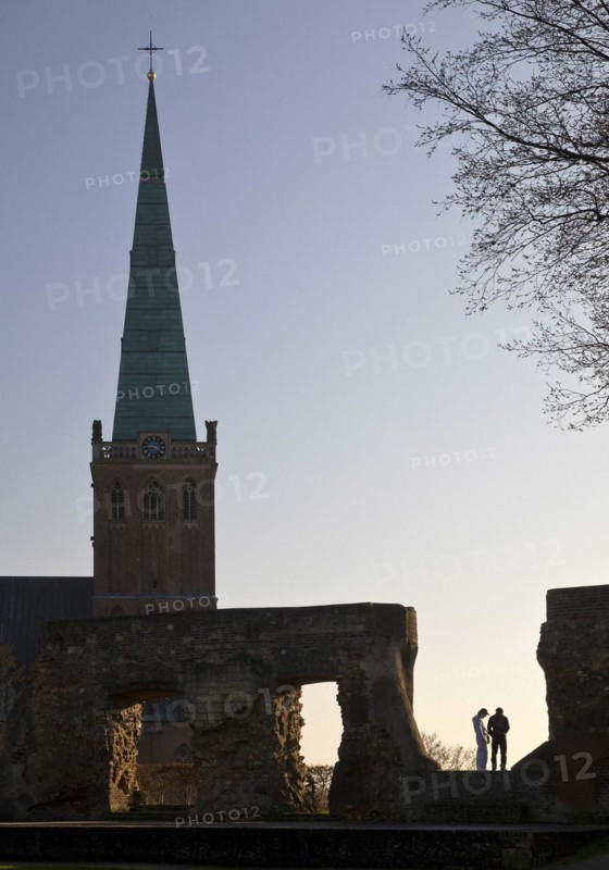 Ruin of Heinsberg Castle with the Church of St. Gangolf