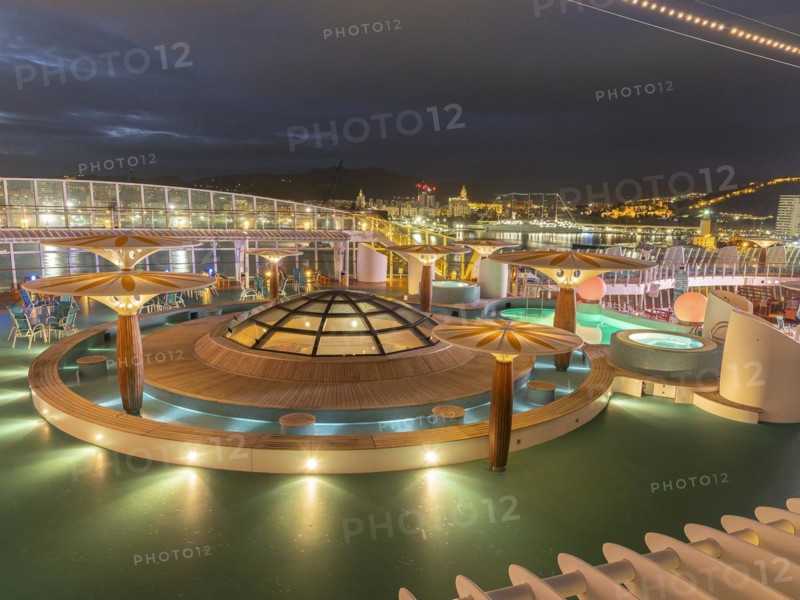 Cruise ship