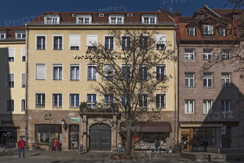 Historic residential building at Weinmarkt 10