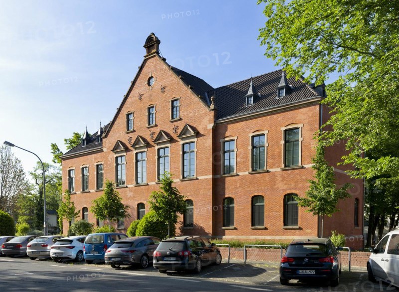 Worms University of Applied Sciences on the site of the former Prince Carl Barracks or Caserne des Valliers