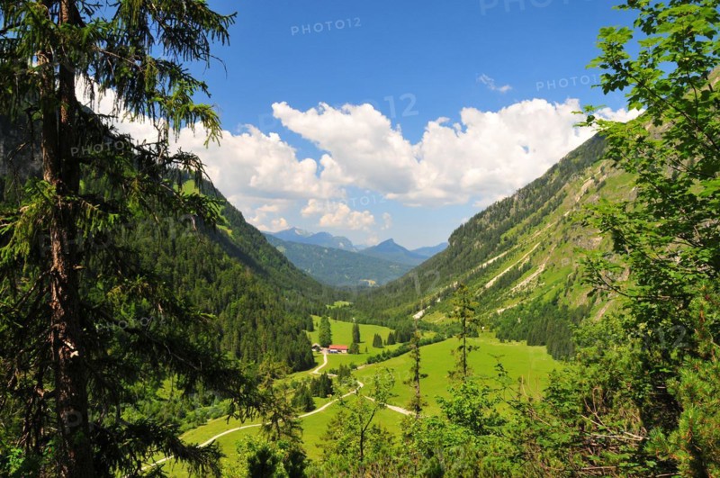 Panoramic view in west direction over the Oytal valley with the mountain inn Oytalhaus