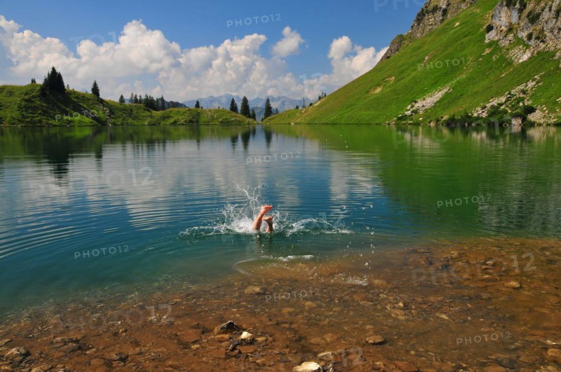 Man bathing in Seealpsee