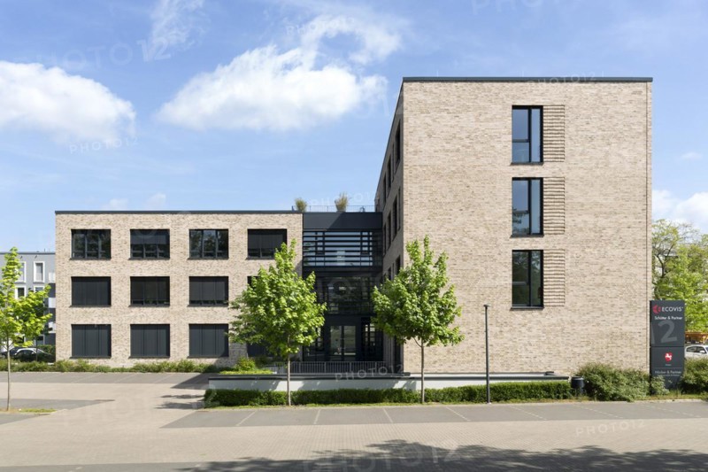 Marie-Curie-Strasse 1 office building