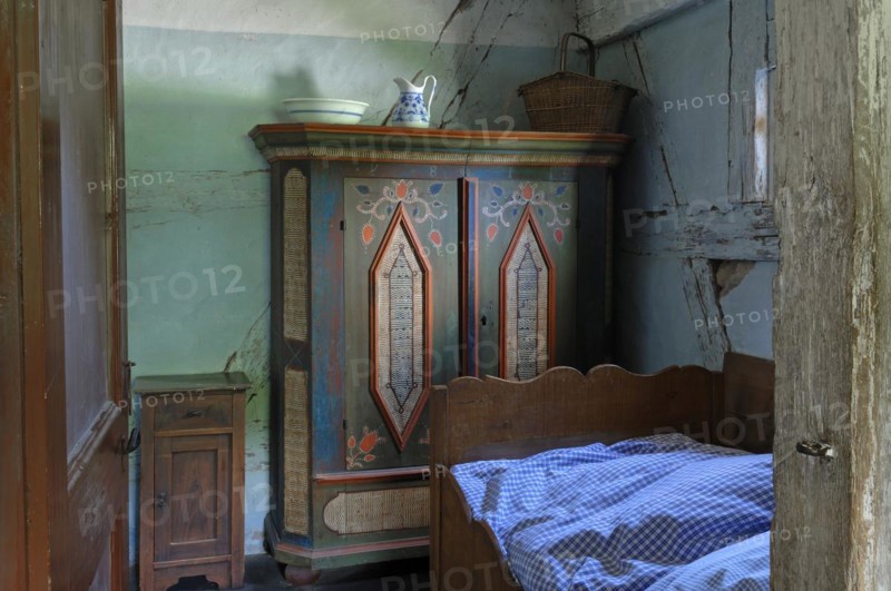 Sleeping chamber