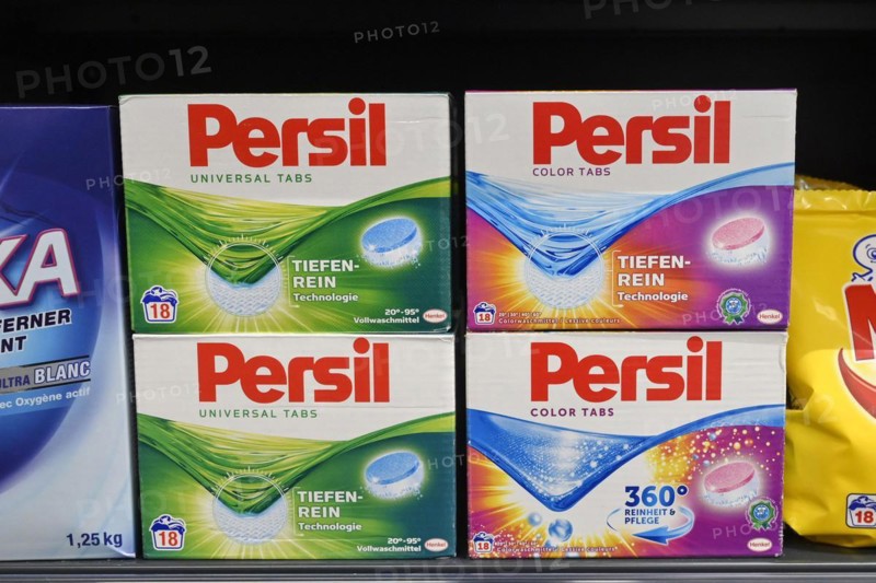 Persil detergent shelf