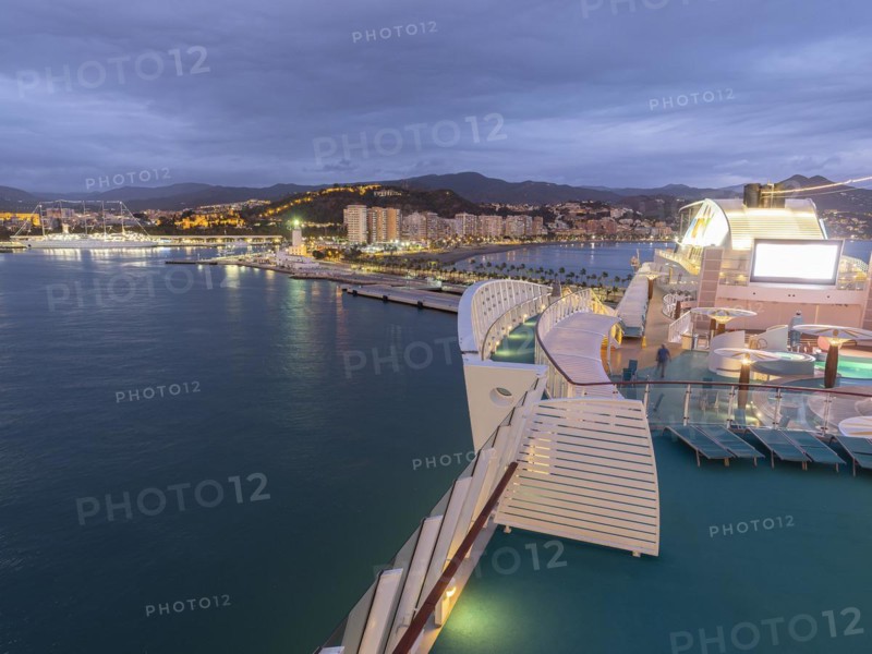 Cruise ship