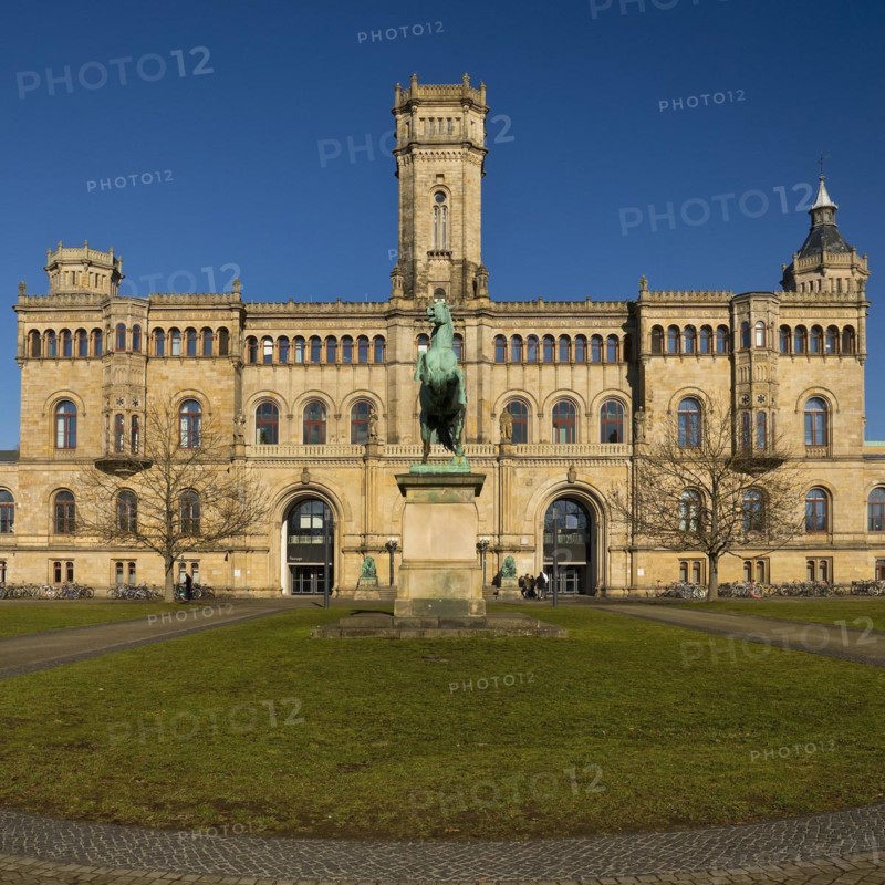Main building of Leibniz Universitaet Hannover