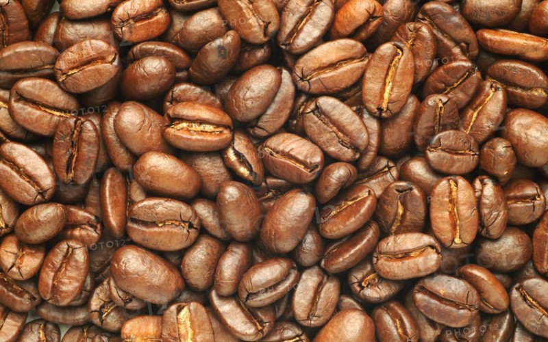 Roasted coffee beans
