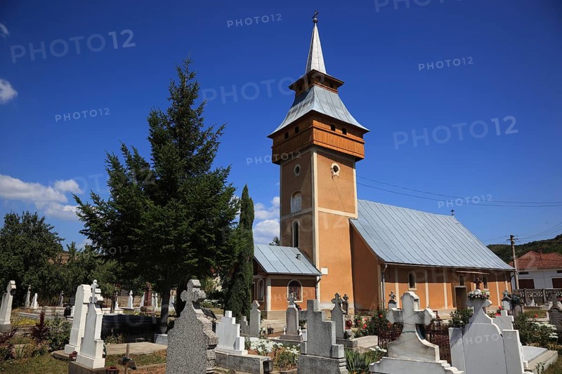 Church of Saint Nicola and cemetery of Geoagiu
