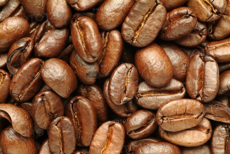 Roasted coffee beans