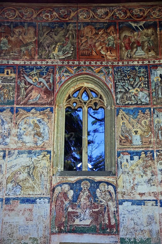 Frescoes on the outer wall. The Voronet Monastery