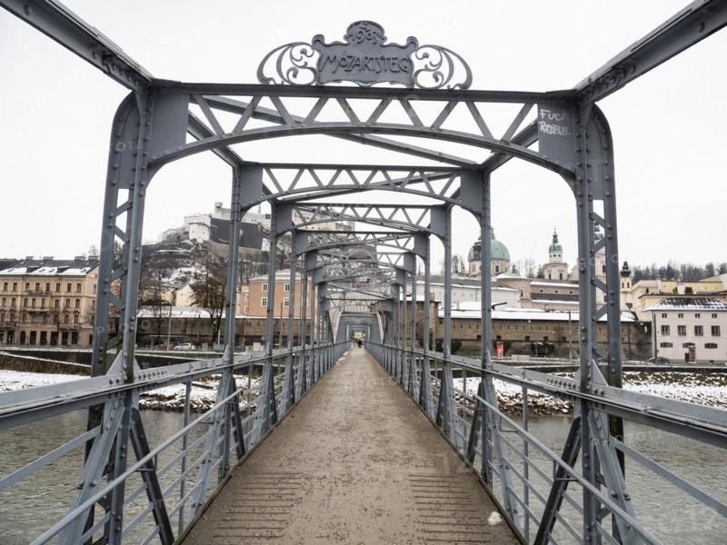 Mozartsteg over Salzach