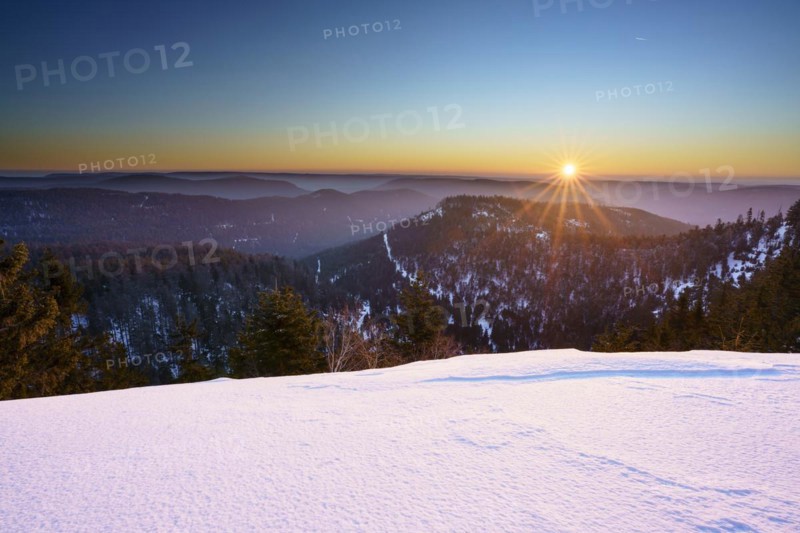 Sunrise on the Hornisgrinde in winter