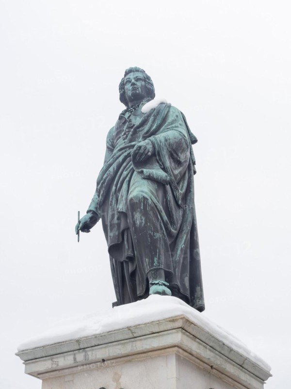 Mozart Monument on Residenzplatz