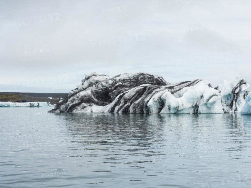 Joekulsarlon glacier lagoon