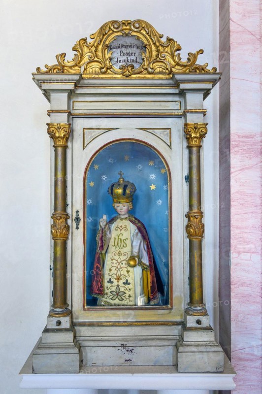 Graceful Prague Infant Jesus