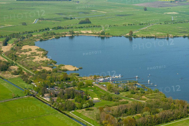 Aerial photograph of Lake Duemmer with reed zone
