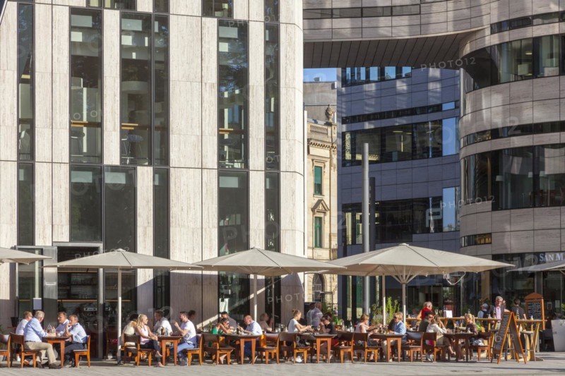 Shopping mall Koe-Bogen