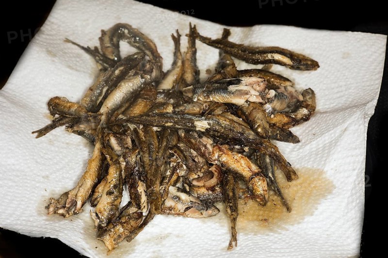 Fried anchovies