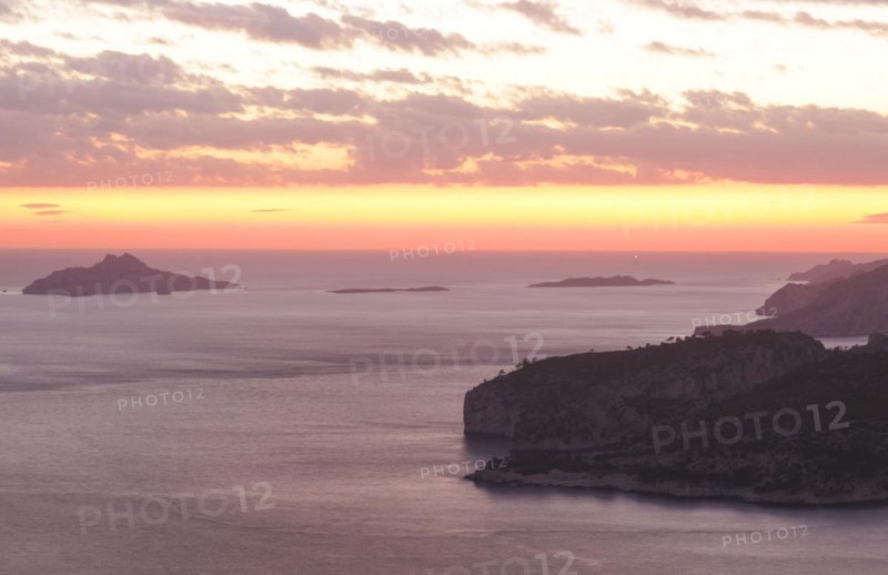 Sunset in front of the Calanques and Cassis