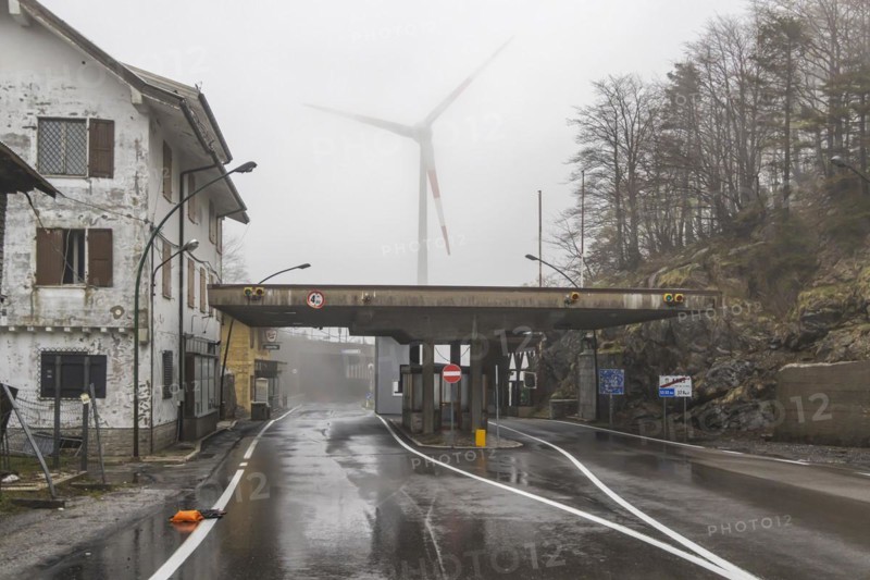 Border between Austria and Italy at the Ploecken Pass. The unoccupied and abandoned border crossing has a particularly mystical effect in fog