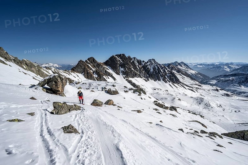 Ski tourers climbing the Pirchkogel