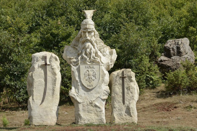 Skanderbeg Monument