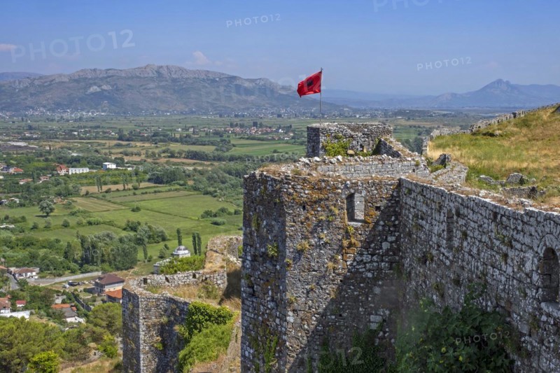 Albanian flag on the castle walls of Rozafa Castle