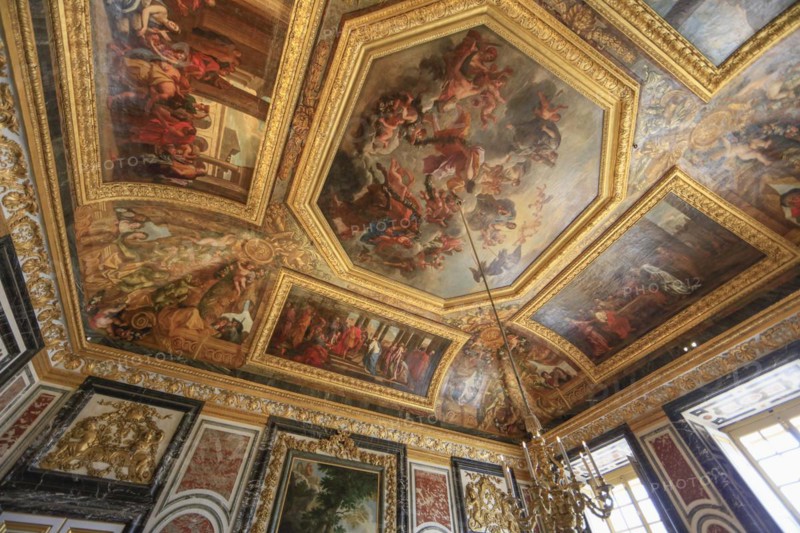 Ceiling painting Salle des Gardes de la Reine