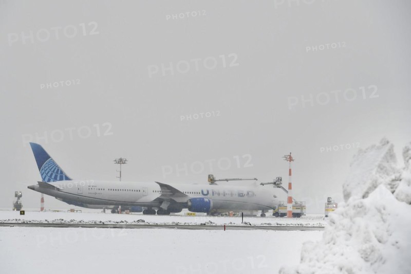 Aircraft deicing in winter in front of take-off