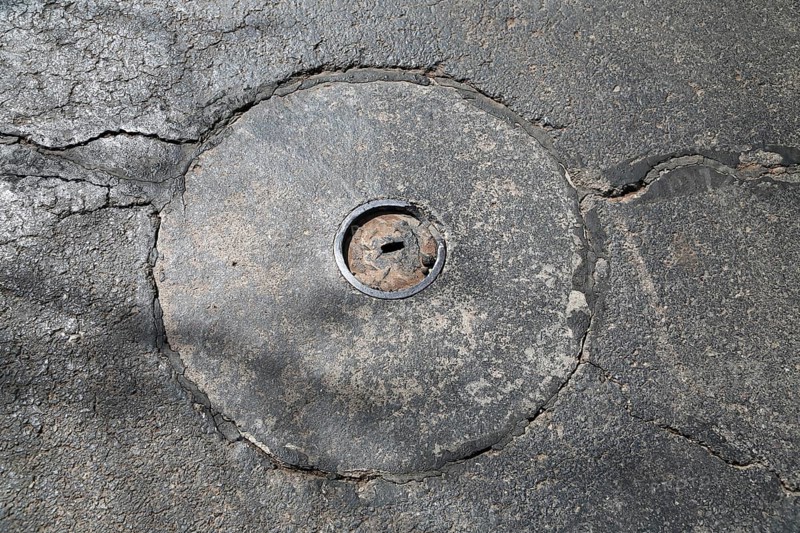 Manhole cover in Williams on Route 66. Williams