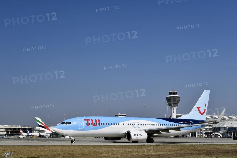 TUIfly Boeing B737-85