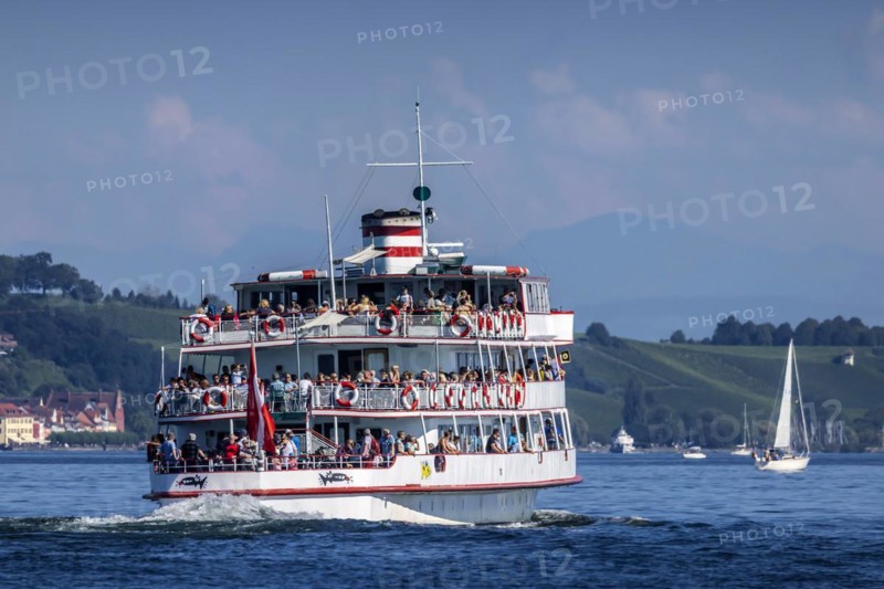 Excursion ship