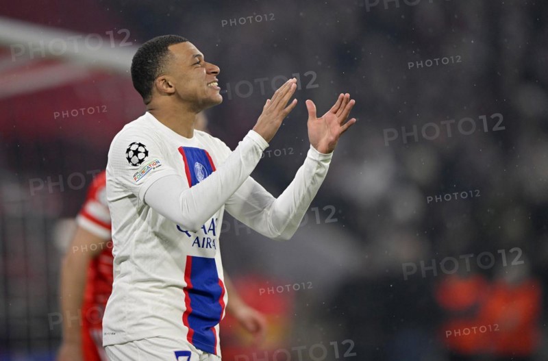 Kylian Mbappe Lottin FC Paris Saint-Germain PSG