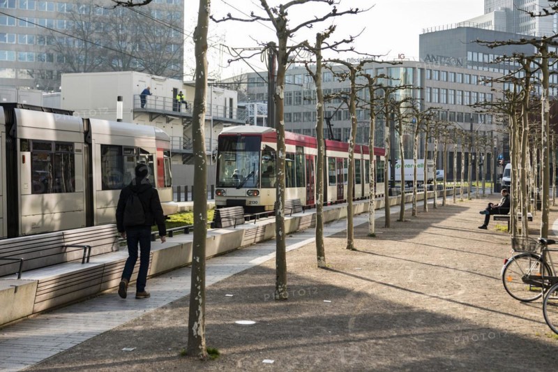 Rheinbahn stop at Koe-Bogen