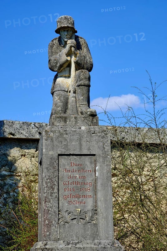 War memorial commemorating the fallen of World War II