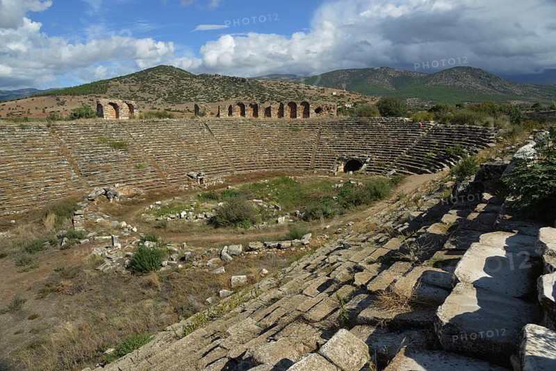 TUR