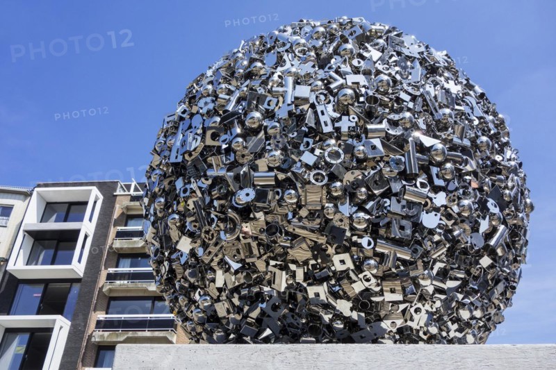 Artwork Really Shiny Things That Dont Really Mean Anything by Ryan Gander during Beaufort 2018 at Koksijde