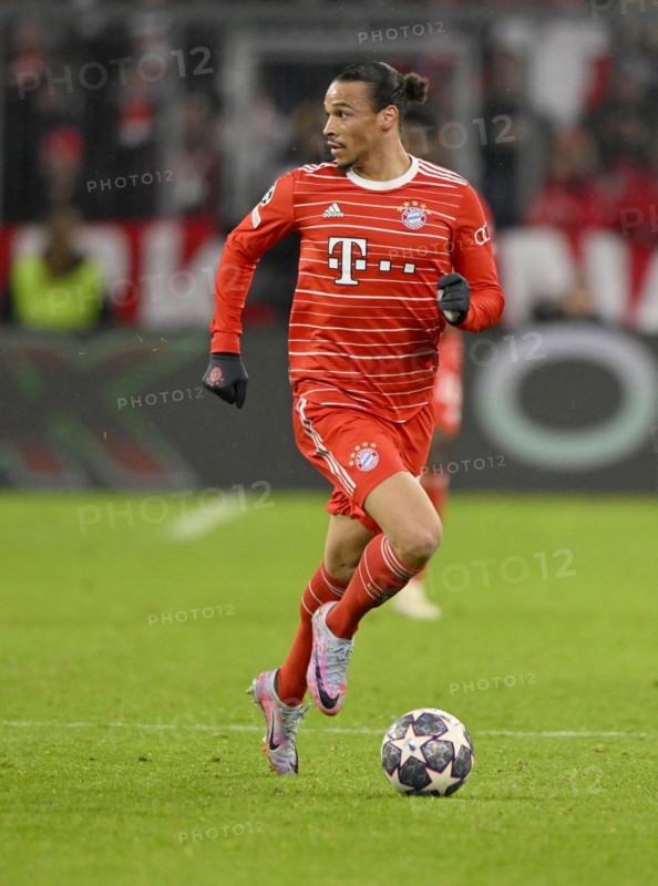 Leroy Sane FC Bayern Munich FCB on the ball