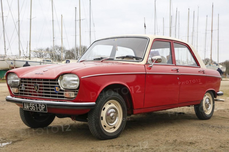 Peugeot 204 Sedan