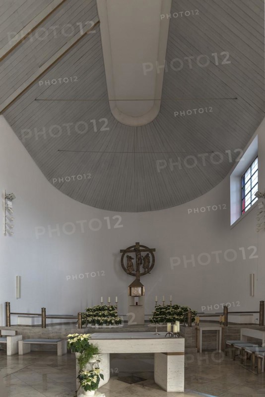 Chancel of the St. Larentius Church built in the 1950s