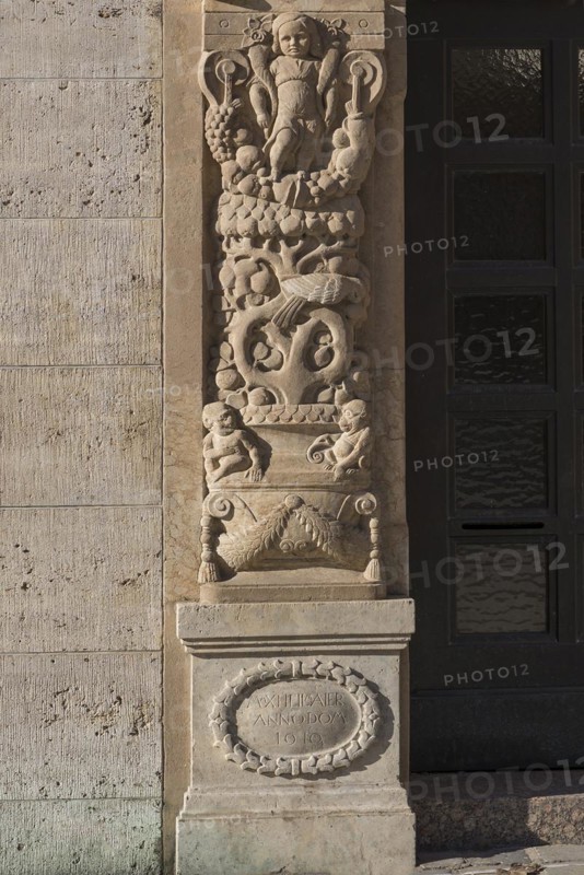 Left column of the historic entrance portal from 1910, detail, Chamber of Industry and Crafts, Nuremberg, Middle Franconia, Bavaria, Germany, Europe