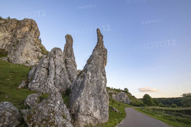 Stone Virgins, rock needles in the Eselsburg Valley, landscape of the Swabian Alb near Herbrechtingen, Baden-Wuerttemberg, Germany, Europe