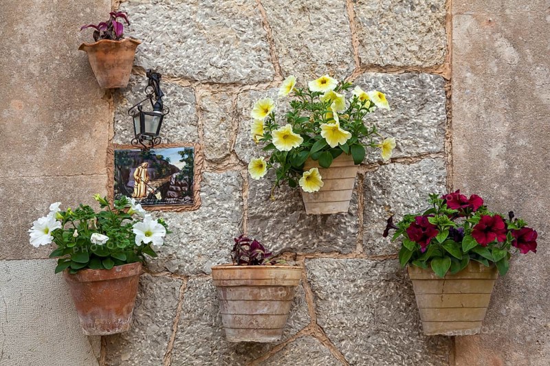 Typical tile and flower decoration, Valldemossa, Majorca, Balearic Islands, Spain, Europe
