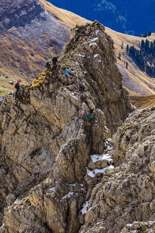 Climbers on the Innerkoflerturm, view from the Langkofelscharte, Sella Pass, Dolomites, South Tyrol, Italy, Europe